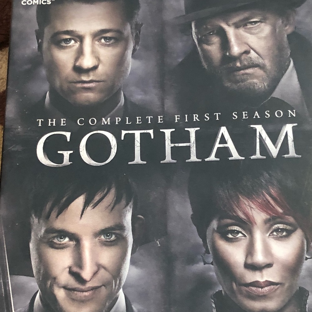Gothem the complete first season on DVD